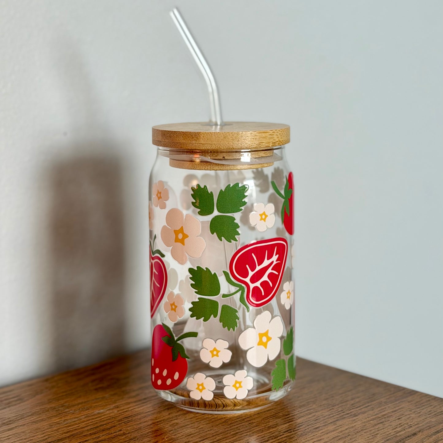 WS Floral Strawberries Cup